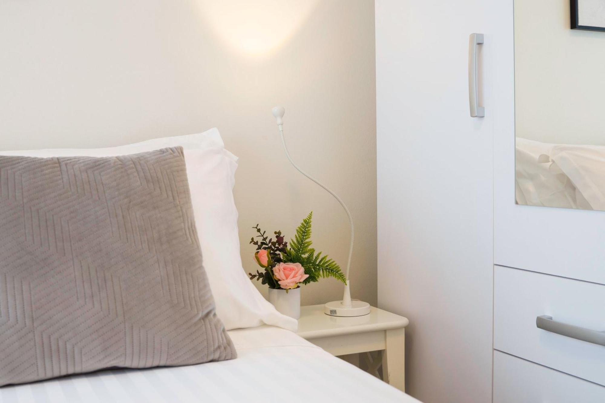 A-More Accommodation Split Extérieur photo